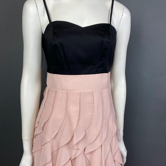 H&M Black & Pink Ruffle Mini - Picture 1 of 6